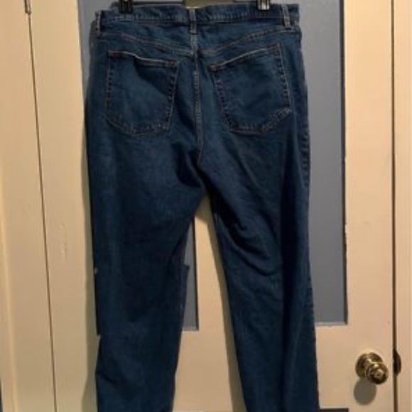 Womens Abercrombie and Fitch Jeans - Picture 3 of 3